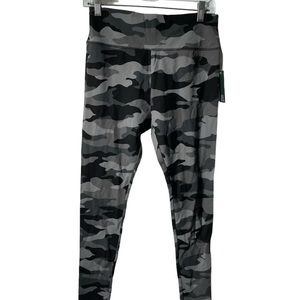 Wild fable, yoga pants. Ladies size M. New